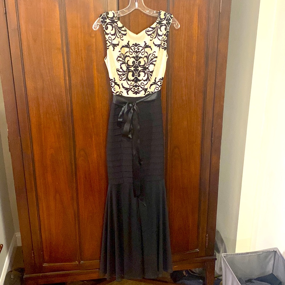 Gorgeous Formal Gown